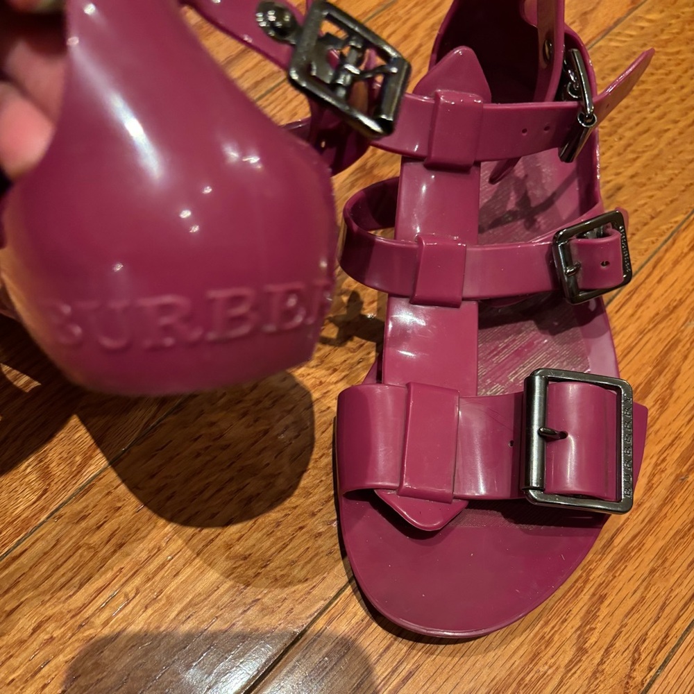 Burberry Magenta Sandals with Silver Buckles - Picture 6 of 10